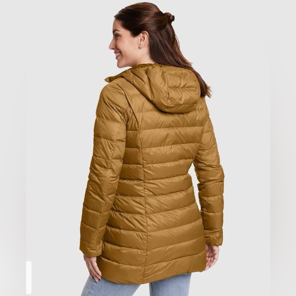 ✨SOLD✨ Women's CirrusLite Down Parka - Picture 2 of 6